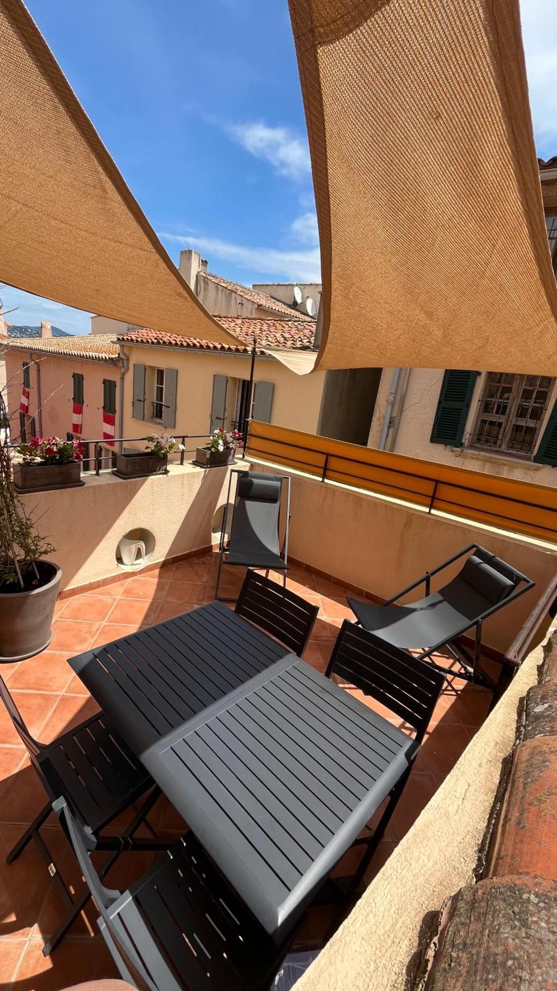 Saint-Tropez Centre - Grand Studio Avec Terrasse מראה חיצוני תמונה